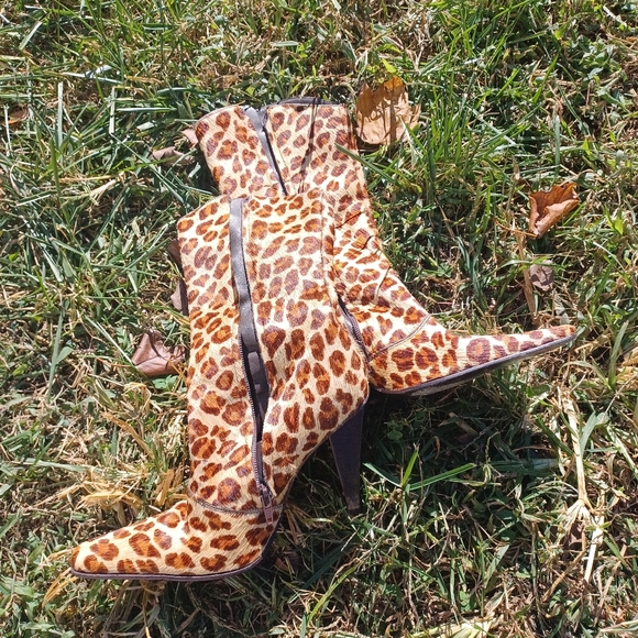Vintage Cowhide Cheetah Print Boots - Picture 4 of 7
